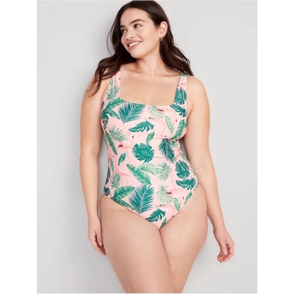 Old Navy Twist-Back Cutout One-Piece Swimsuit NWT XXL